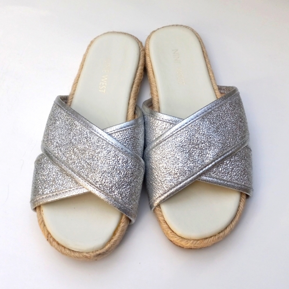 NINE WEST SILVER  GLIZZY SANDALS